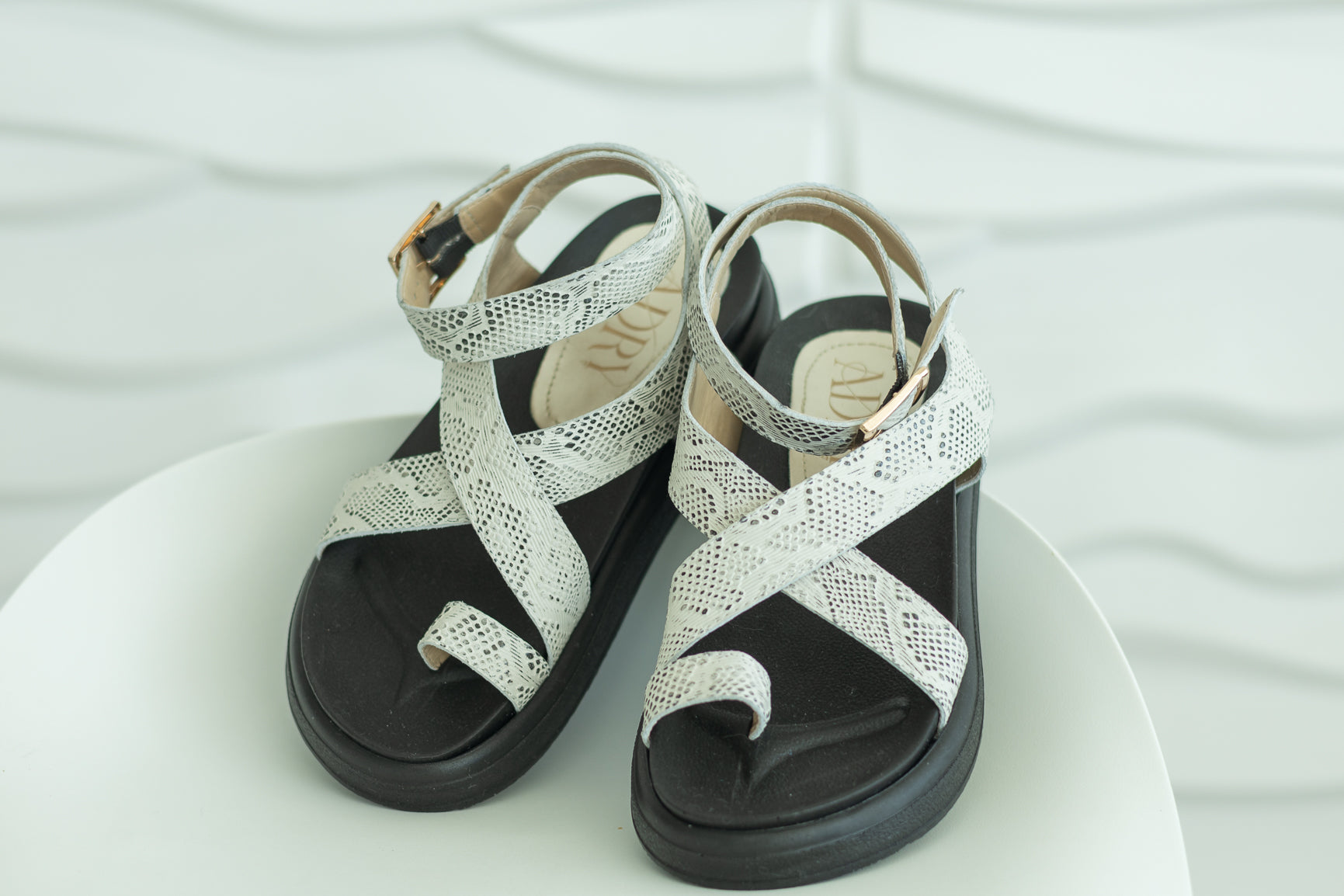 AURA SANDAL